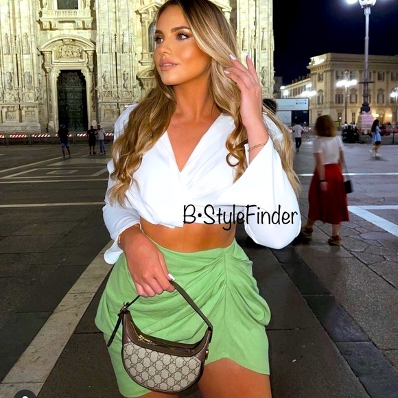 ZARA Blogger’s Fav| Pleated Cropped White Dress Shirt - Picture 4 of 16